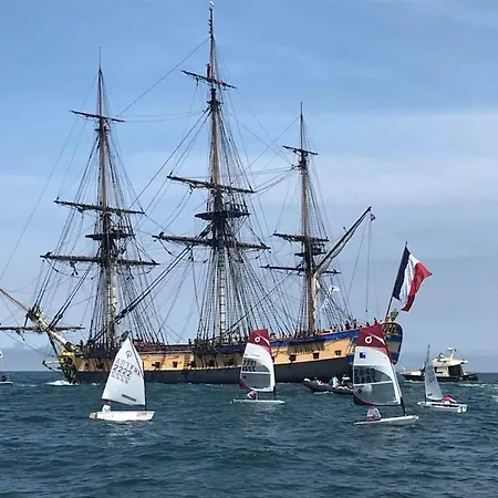 Beau T2 Lumineux 1er Etage * Rochefort